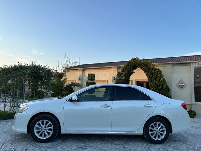Toyota Camry-7