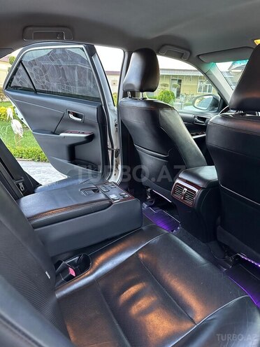 Toyota Camry-12
