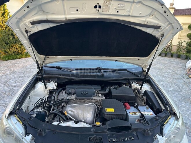 Toyota Camry-17