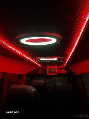 Ford Transit-16