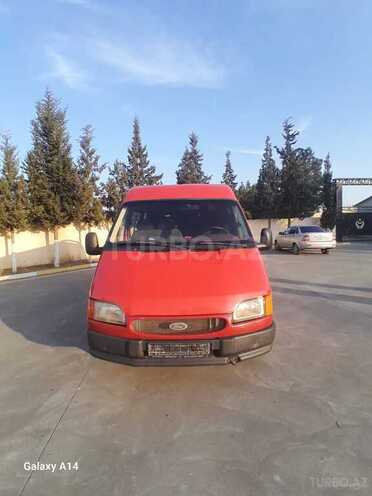 Ford Transit-1