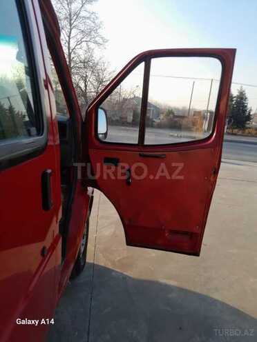 Ford Transit-19