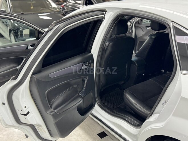 Ford Mondeo-25