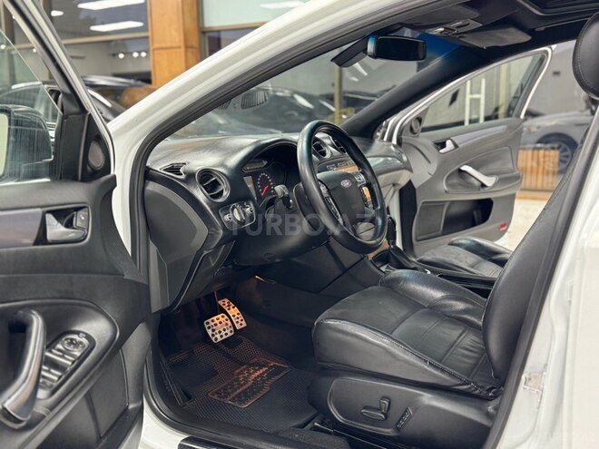Ford Mondeo-14