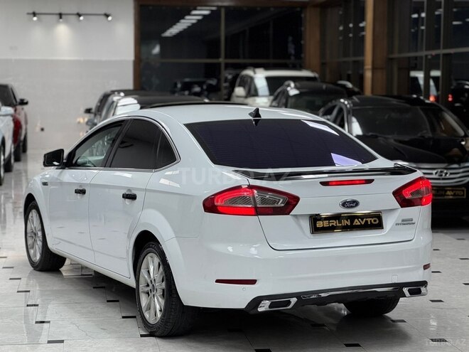 Ford Mondeo-10