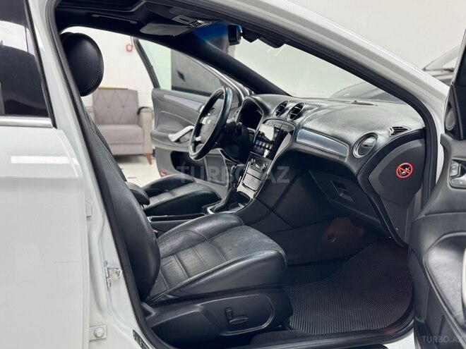 Ford Mondeo-15