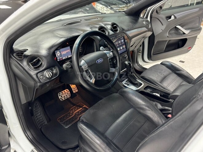 Ford Mondeo-18
