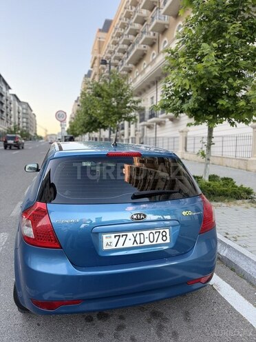 Kia Ceed-4