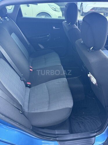 Kia Ceed-12