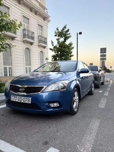 Kia Ceed-1