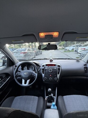 Kia Ceed-10