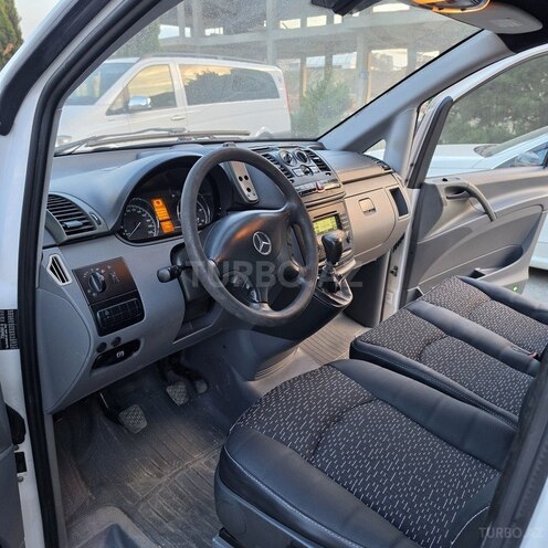Mercedes Vito 115 CDI-13