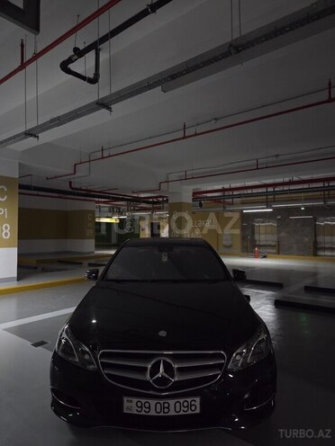 Mercedes E 220-2
