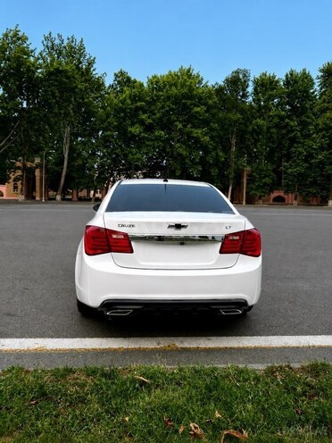 Chevrolet Cruze-6