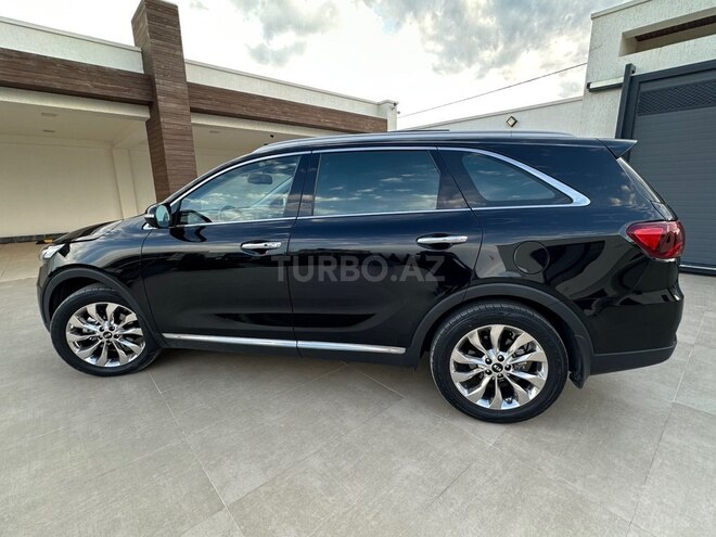 Kia Sorento-12