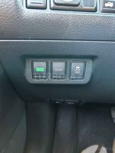 Nissan Sentra-14