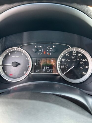 Nissan Sentra-15