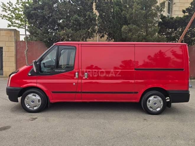 Ford Transit-4