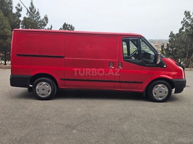 Ford Transit-5