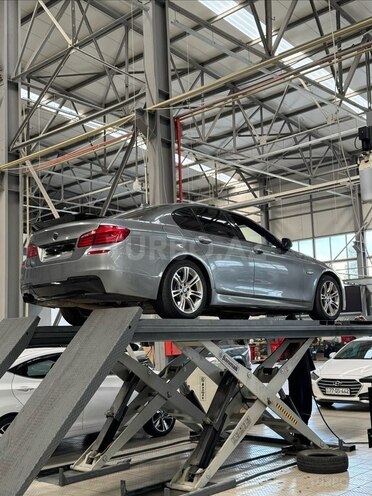 BMW 528-5