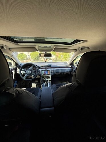 Volkswagen Passat-8