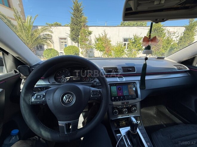 Volkswagen Passat-10