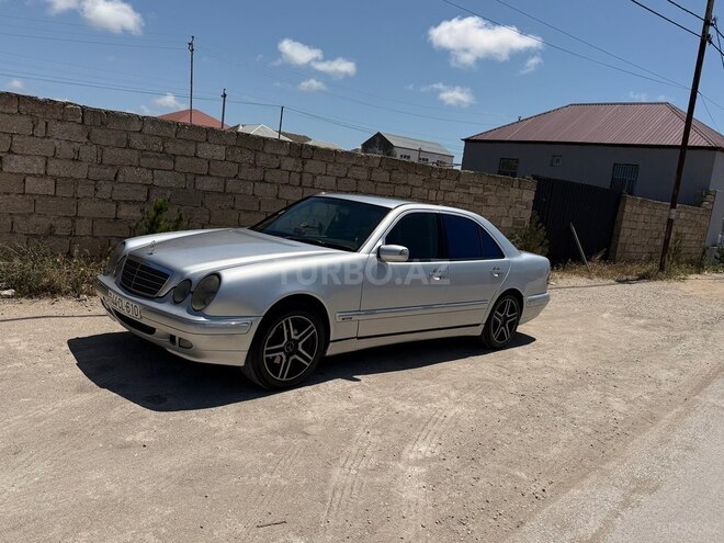 Mercedes E 220-4