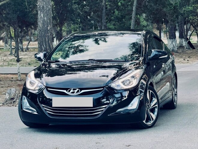 Hyundai Elantra-1