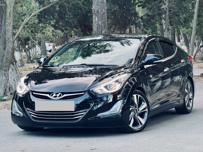 Hyundai Elantra-3