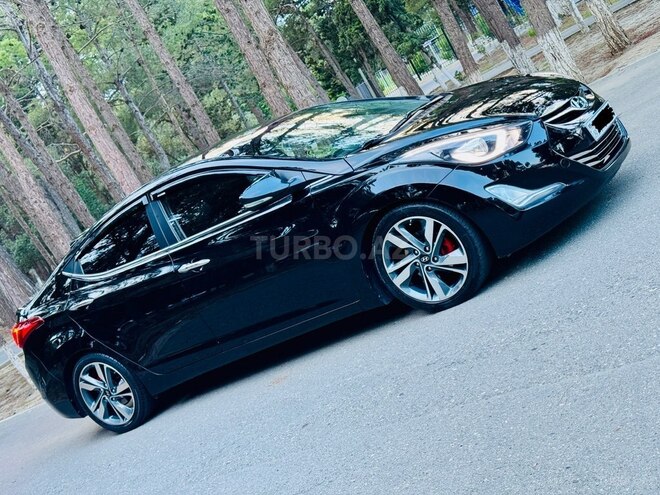 Hyundai Elantra-9