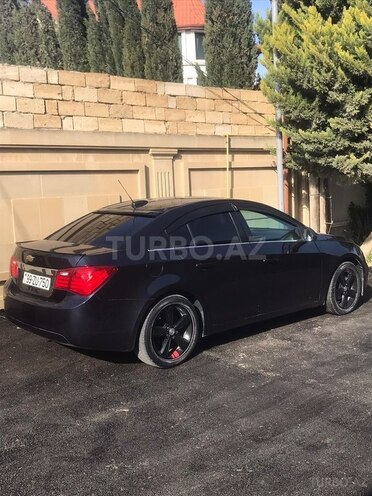 Chevrolet Cruze-12