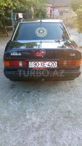 Mercedes 190-5