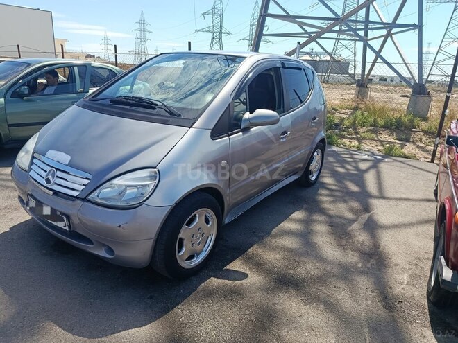 Mercedes A 160-1