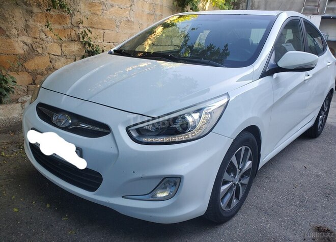 Hyundai Accent-3