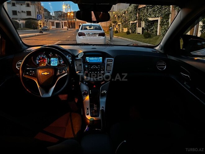 Chevrolet Cruze-6