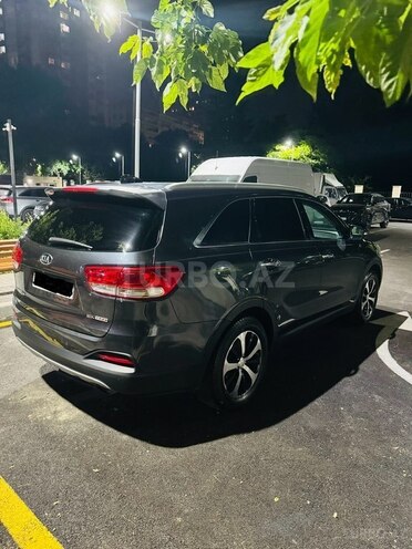 Kia Sorento-10