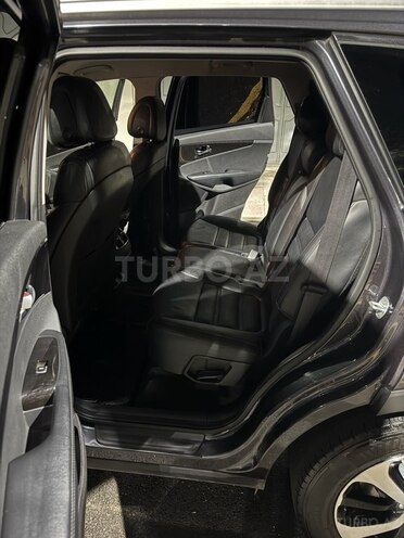 Kia Sorento-5
