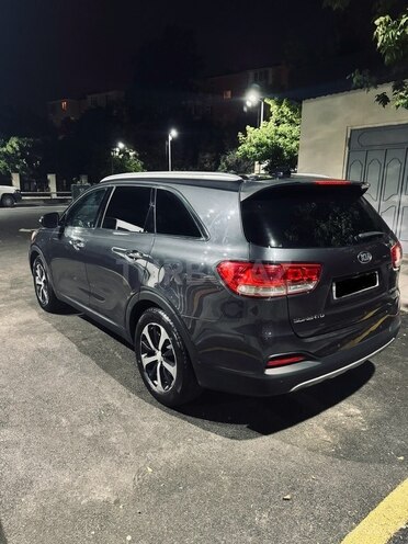 Kia Sorento-11