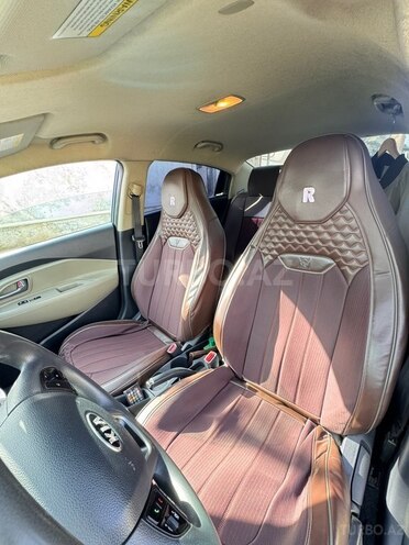 Kia Rio-9