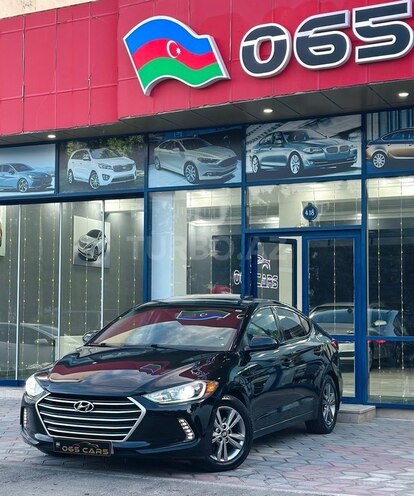 Hyundai Elantra-4