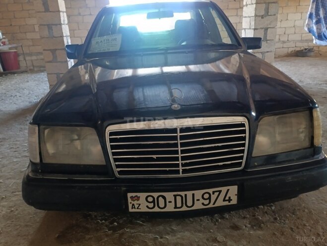 Mercedes 200 E-1
