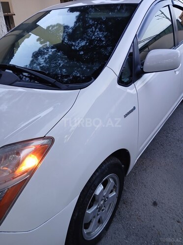 Toyota Prius-10