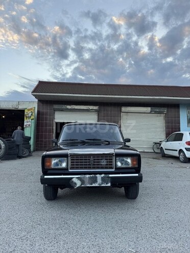 LADA (VAZ) 2107-1