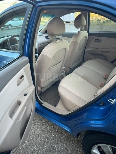 Kia Rio-11