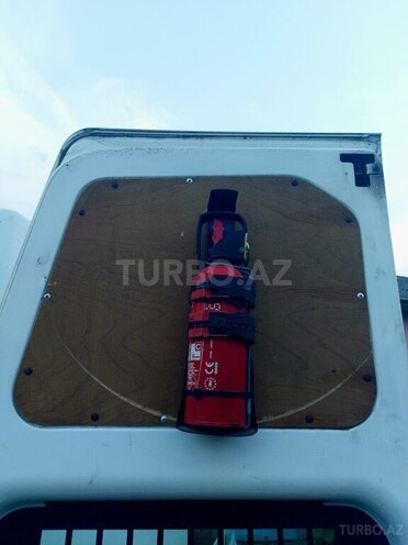Ford Transit-20