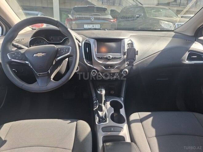 Chevrolet Cruze-4