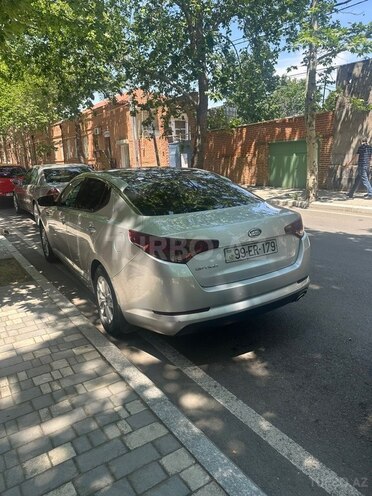 Kia Optima-4