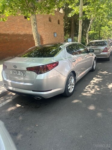 Kia Optima-3
