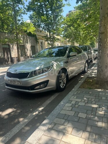 Kia Optima-1