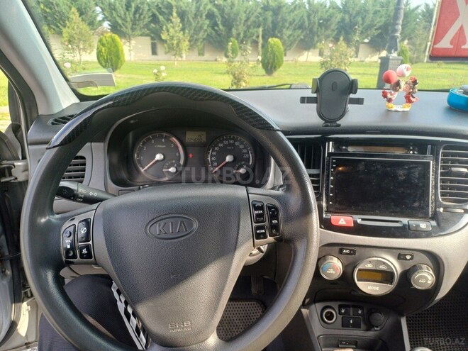 Kia Pride-5